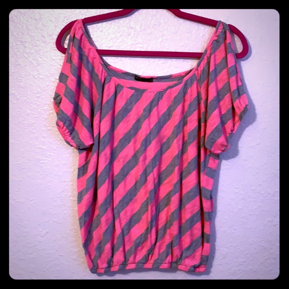 Cold shoulder top